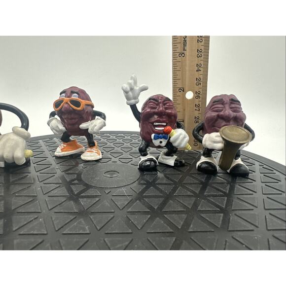 Set Of 4 1987 Vintage California Raisins Figurines - Picture 6 of 8